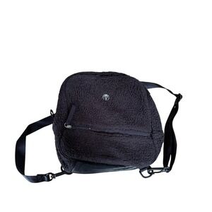 Ivivaa black Sherpa backpack
